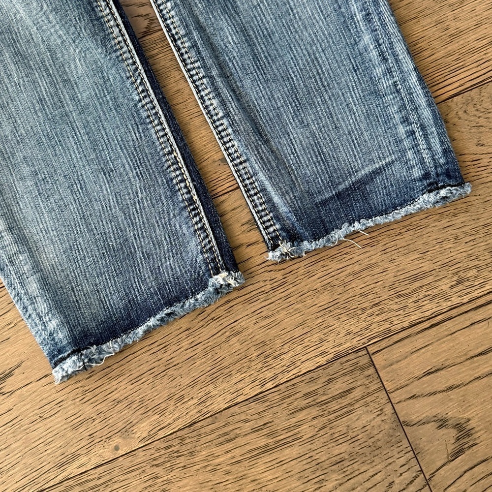 Miss Me Embroidered Frayed Hem Ankle Skinny Jeans - Picture 9 of 11